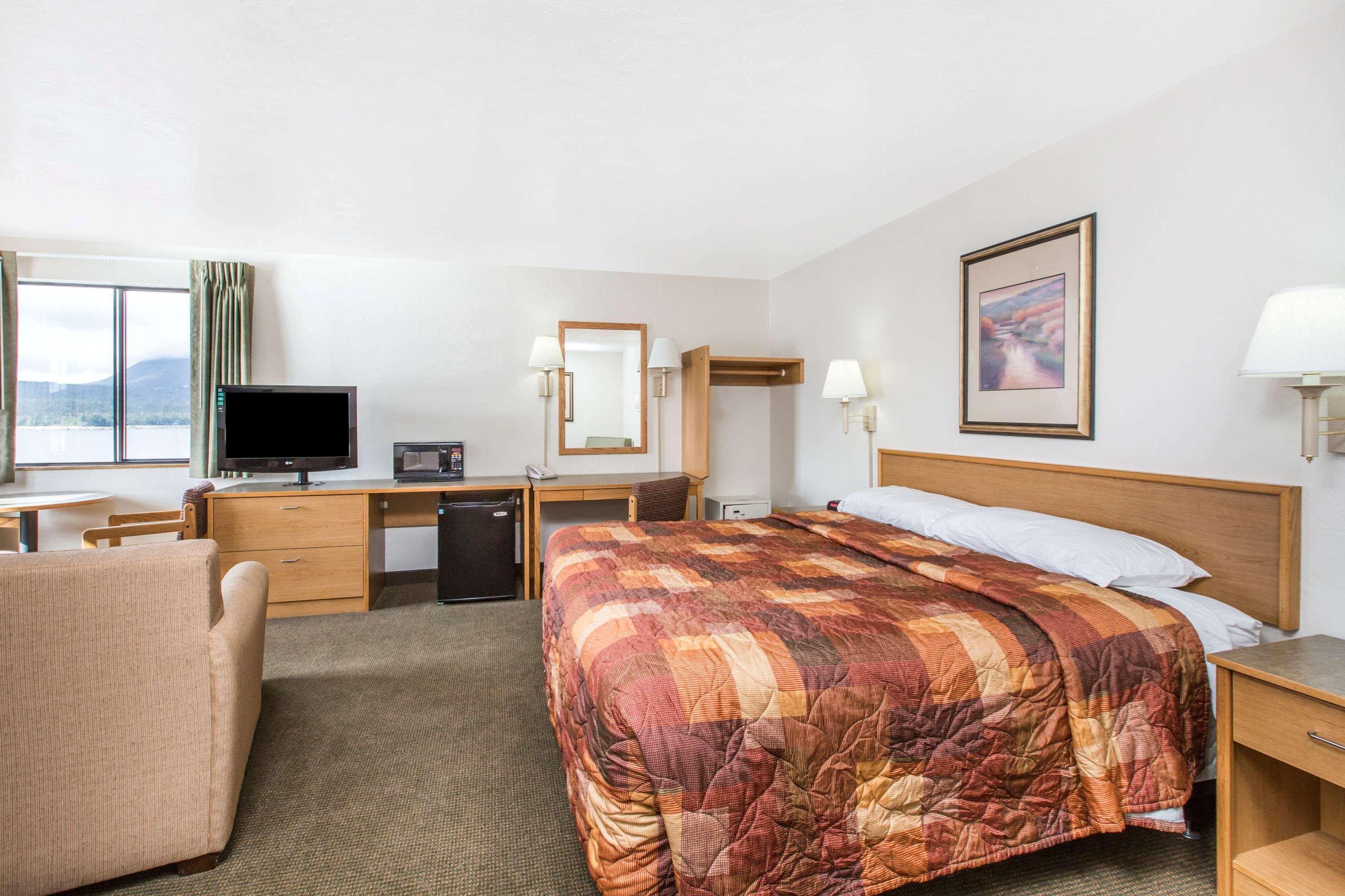 Super 8 by Wyndham Ketchikan Bagian luar foto