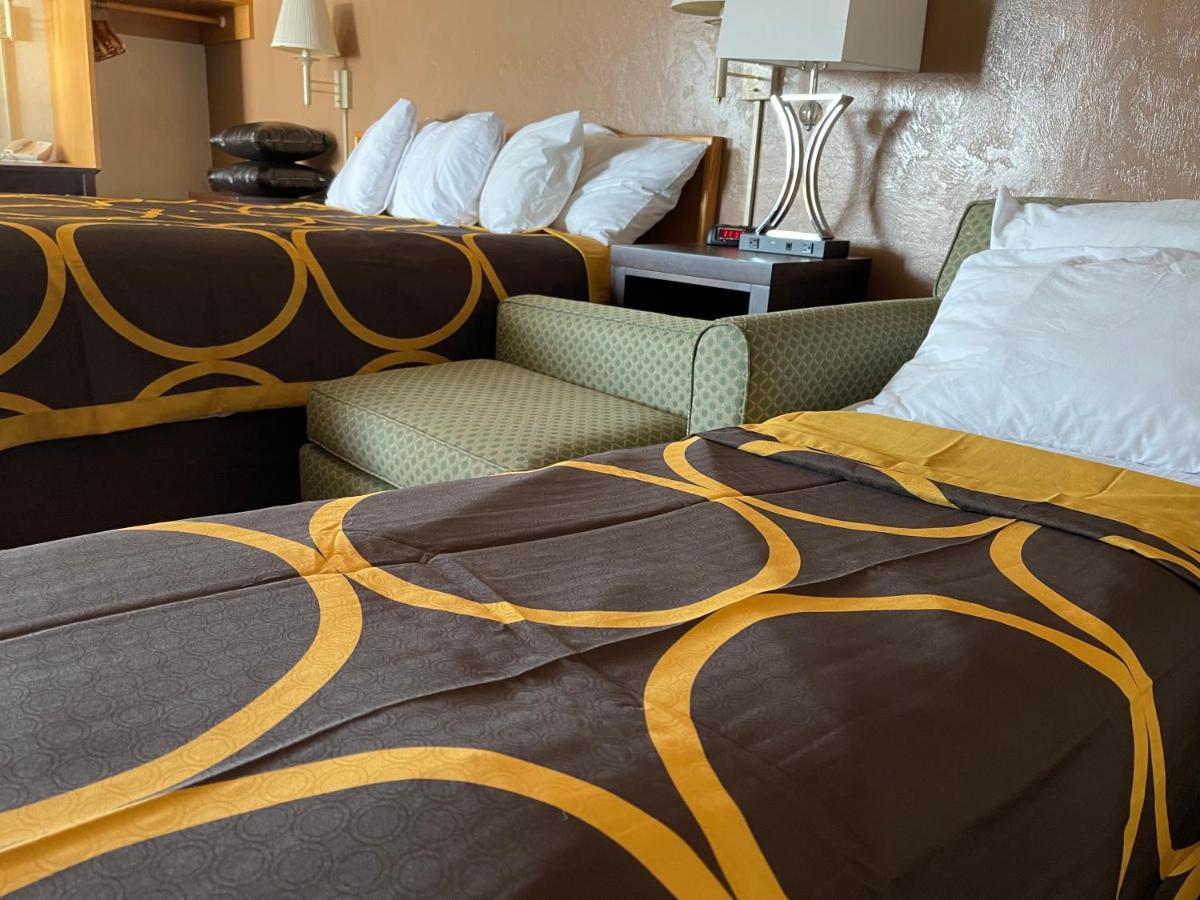 Super 8 by Wyndham Ketchikan Bagian luar foto