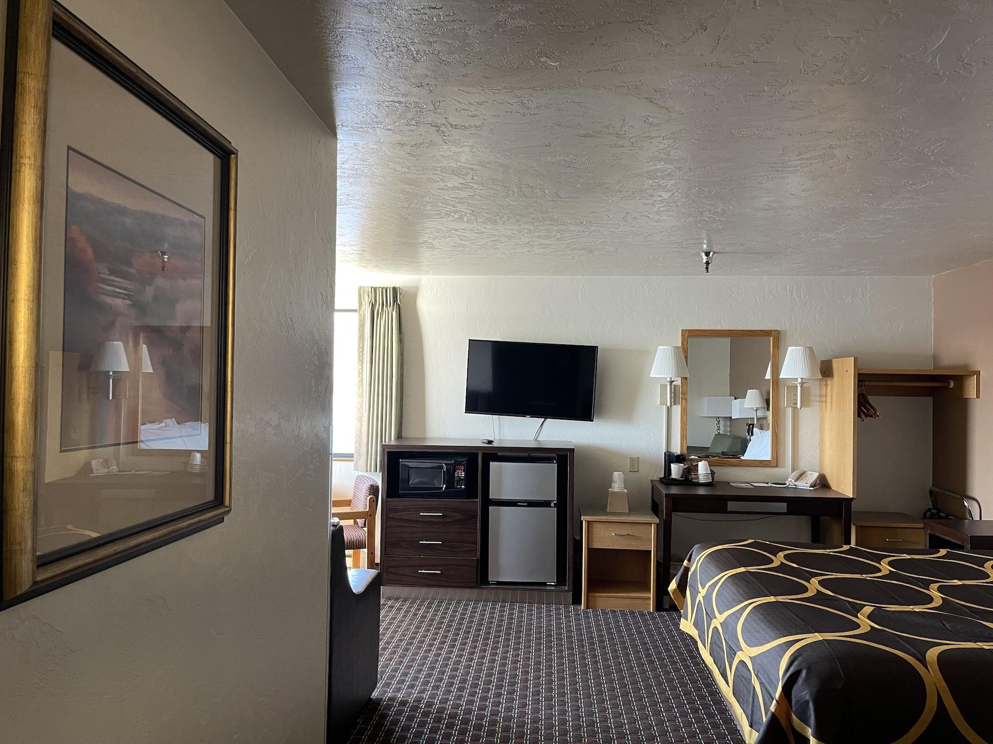 Super 8 by Wyndham Ketchikan Bagian luar foto