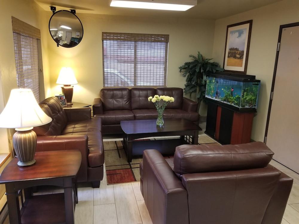 Super 8 by Wyndham Ketchikan Bagian luar foto