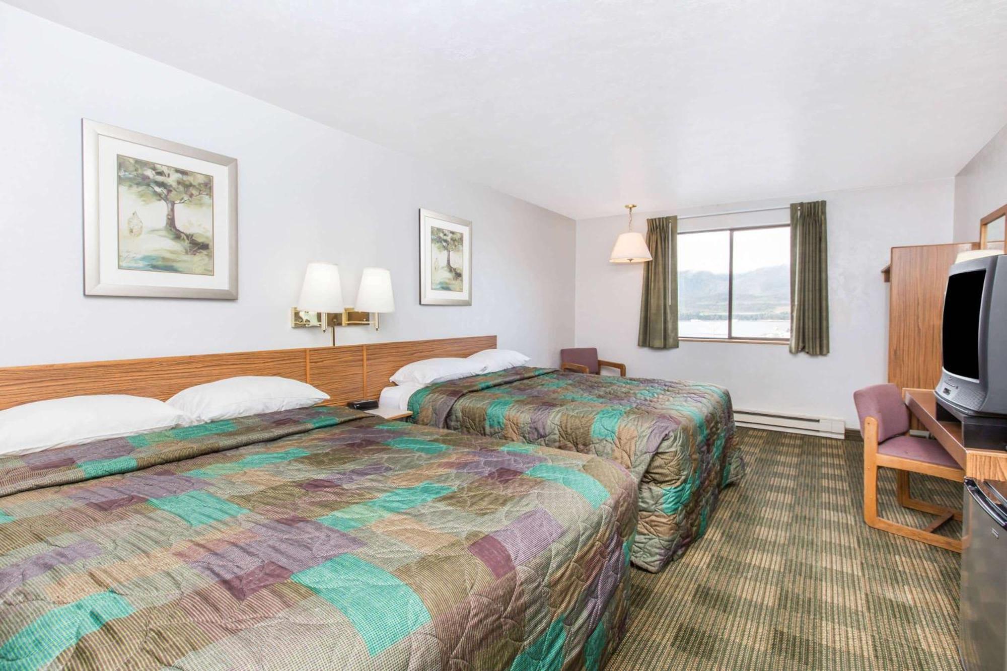 Super 8 by Wyndham Ketchikan Bagian luar foto